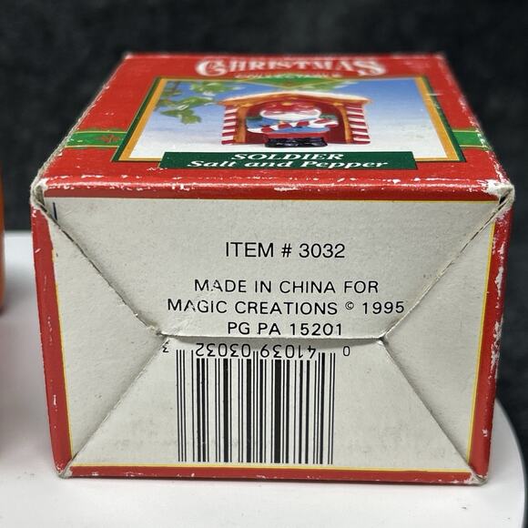 Vintage 1995 Soldier Salt & Pepper Shaker Set Christmas Collectible w/ Box - Picture 7 of 8